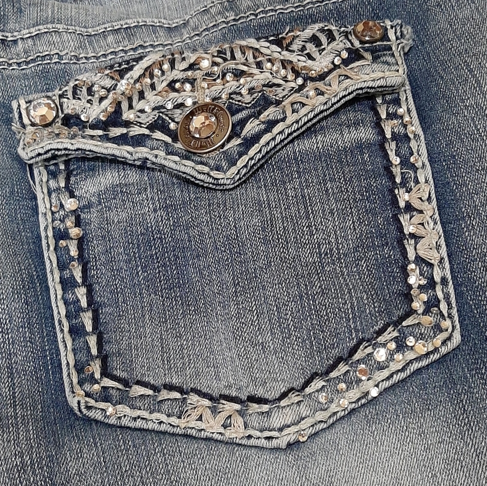 Wallflower Crop Jeans